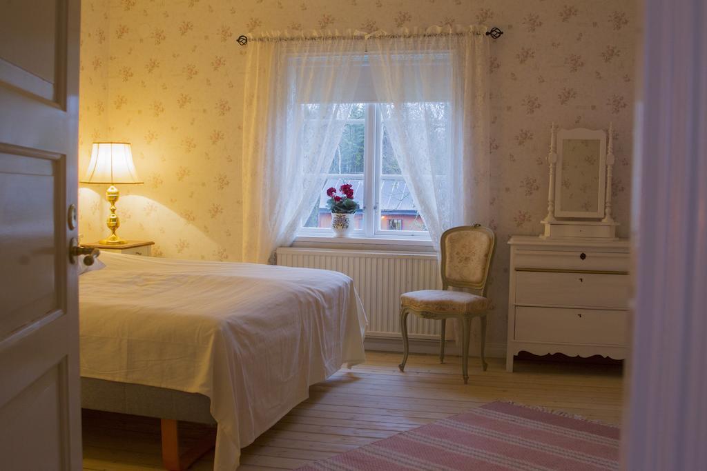 Hallebergs Bed&Breakfast Skara Pokoj fotografie
